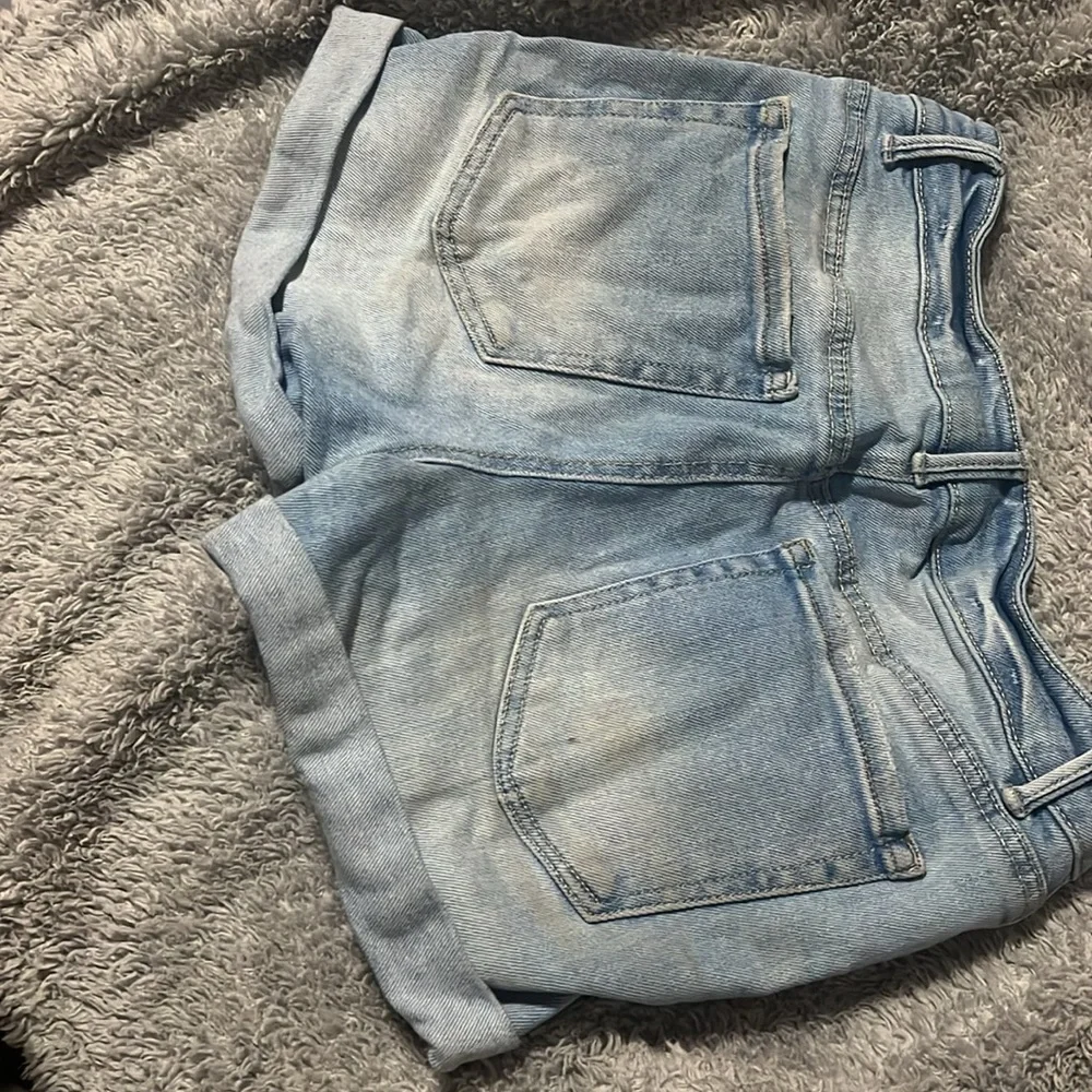 Size medium - Picture 2 of 3